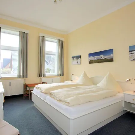 Haus Decker, App 2 Wenningstedt-Braderup