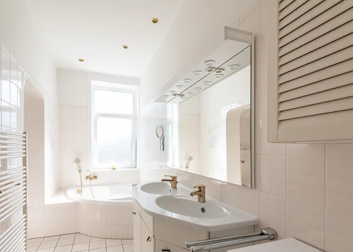 Haus Decker, App 2 *